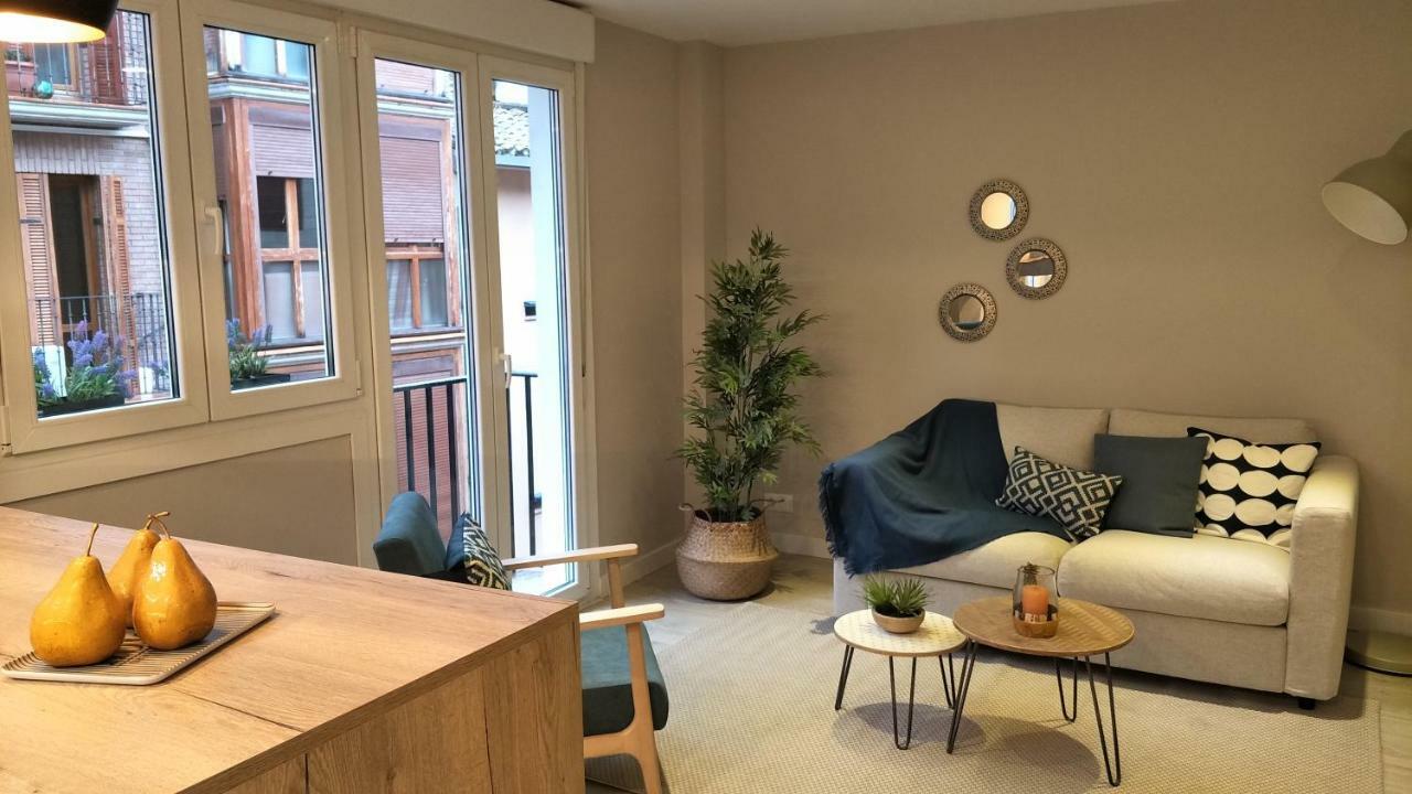 Musu Apartment Естеля Екстериор снимка